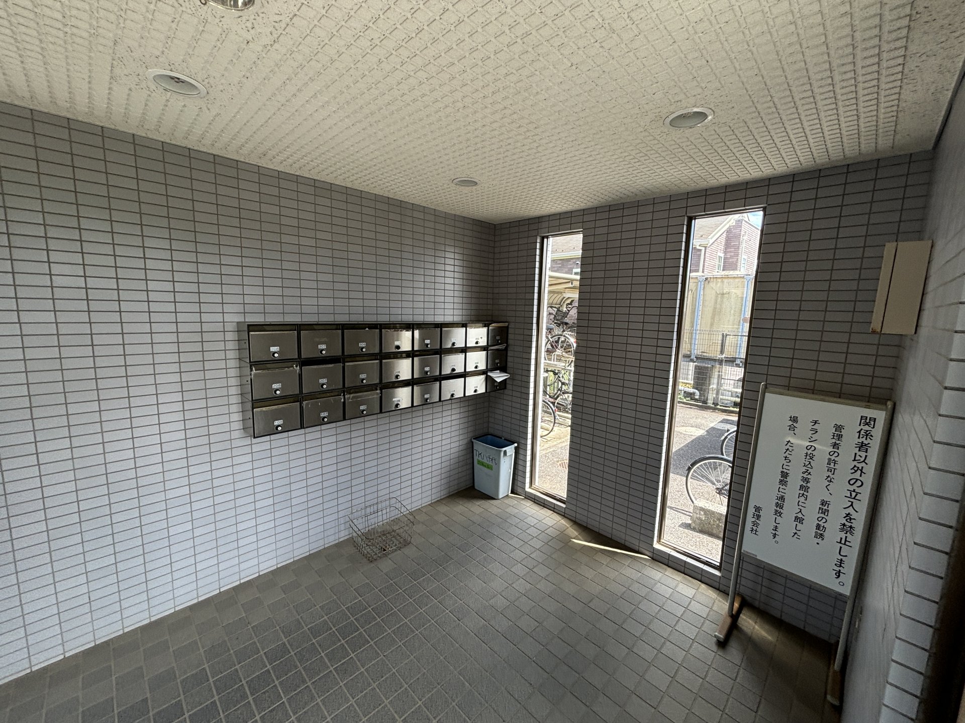 建物エントランス