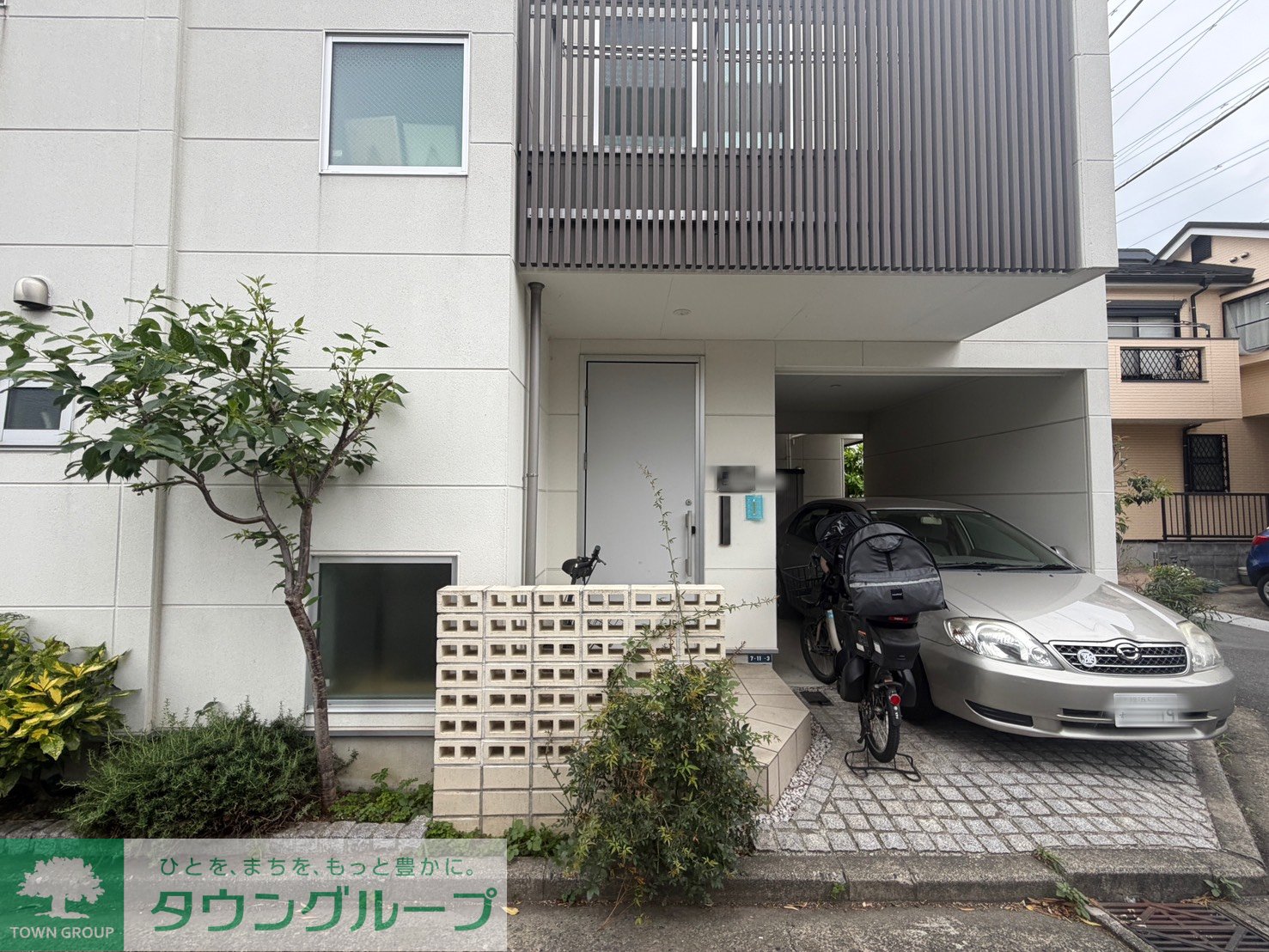 建物エントランス