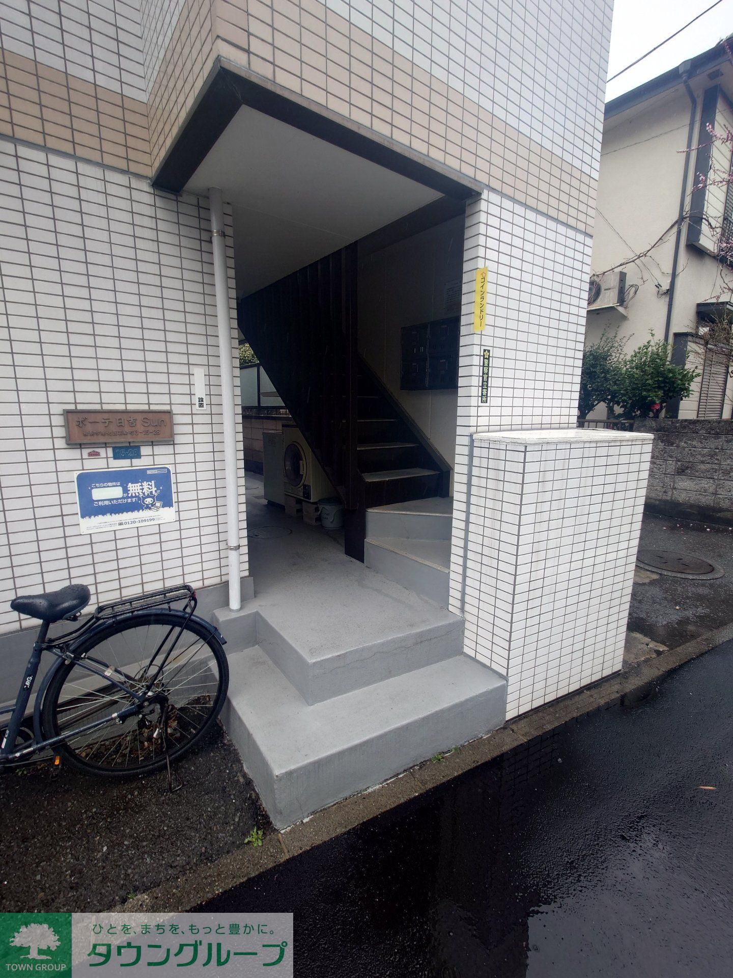 建物エントランス