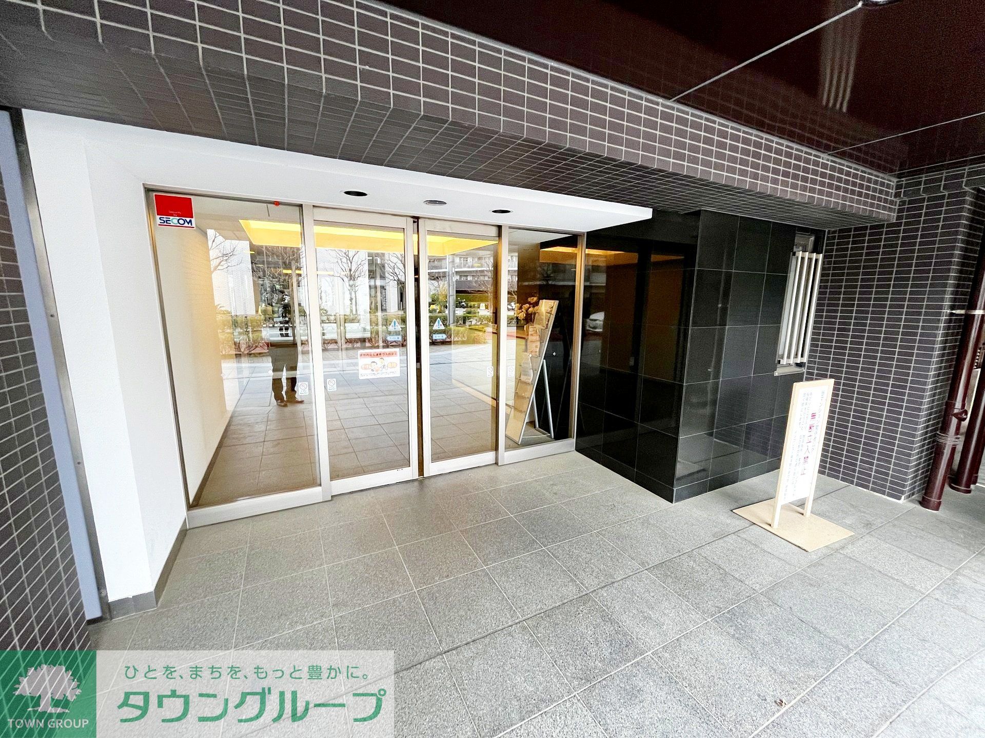 建物エントランス