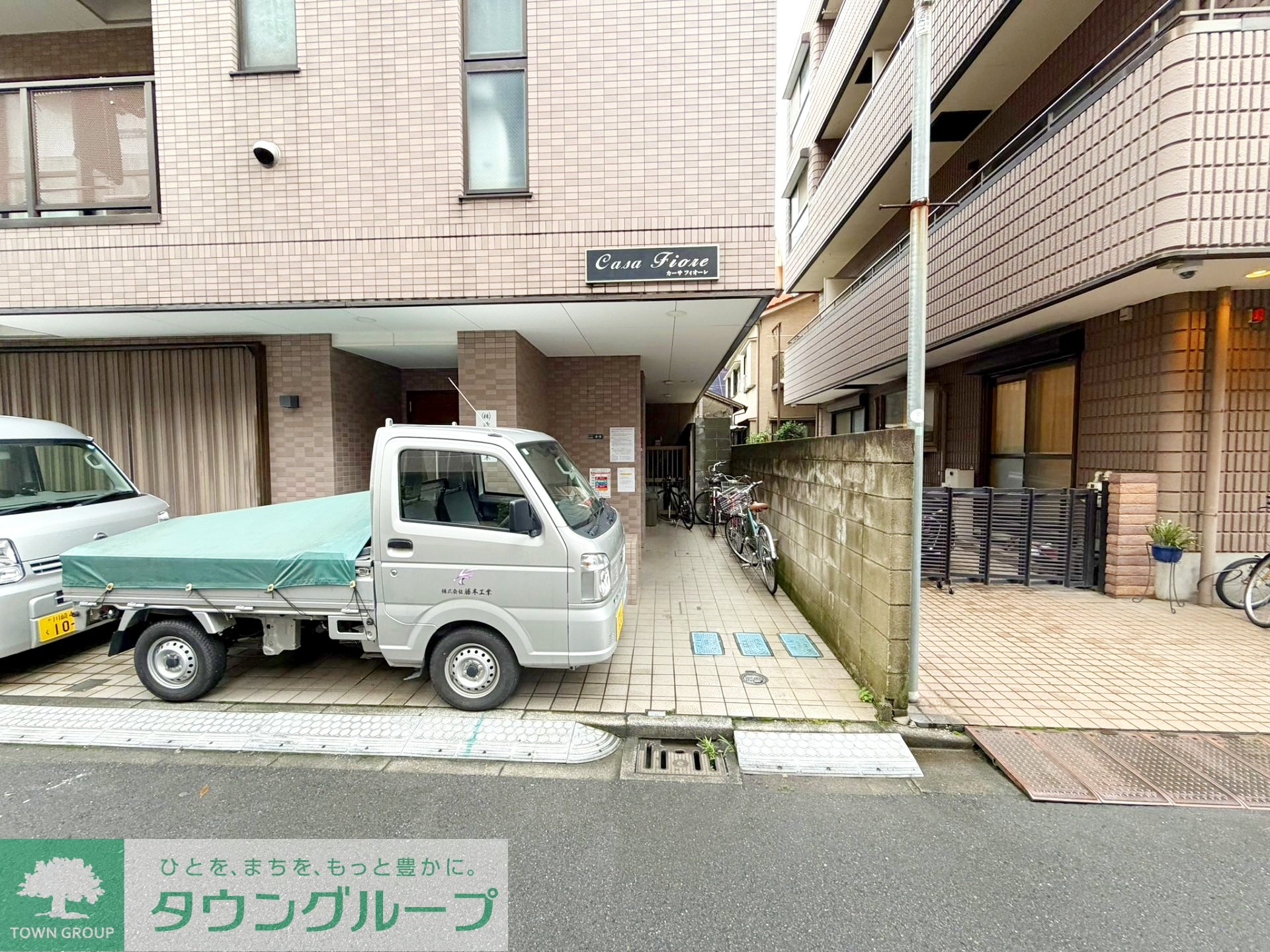 建物エントランス