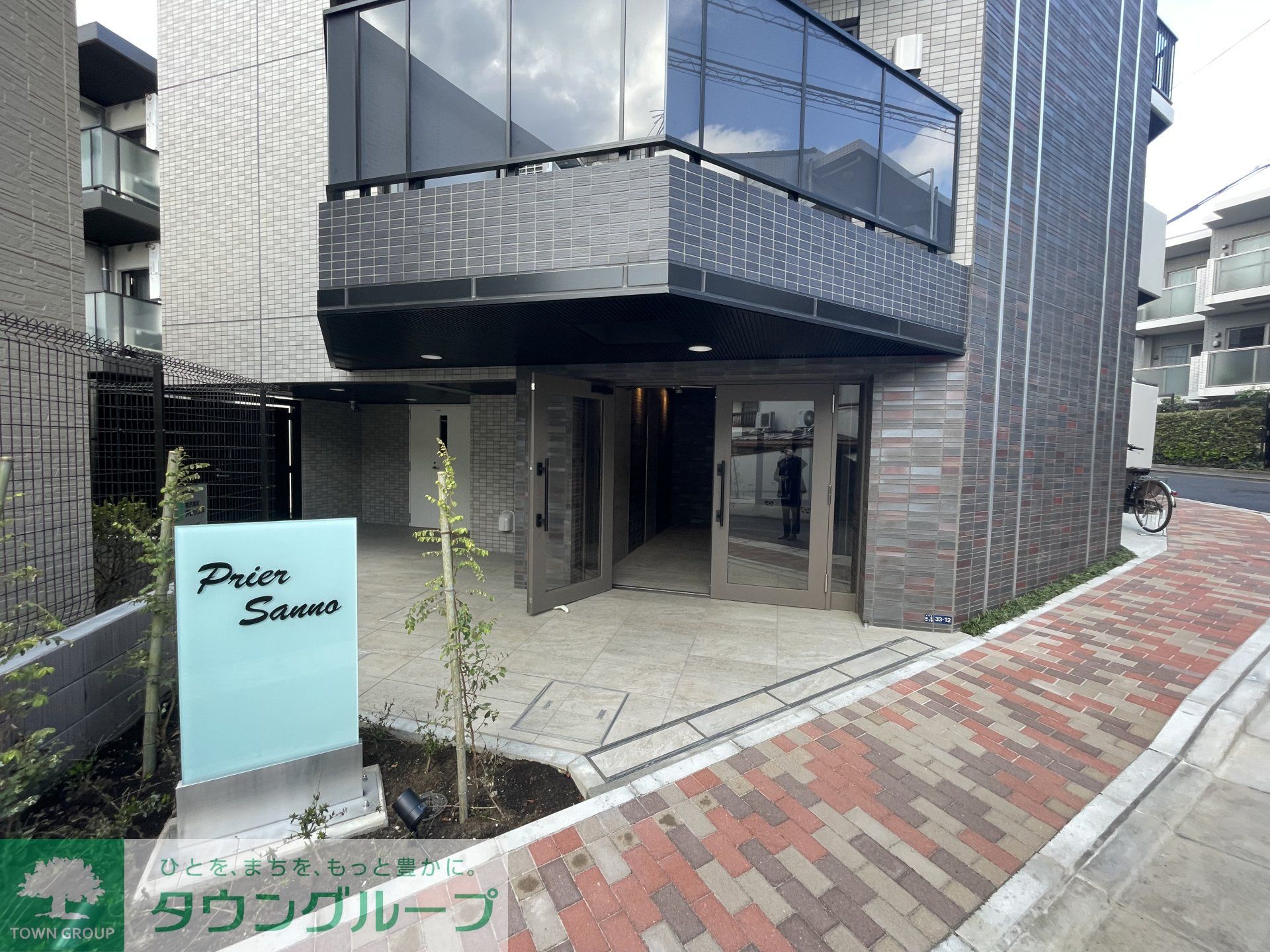 建物エントランス