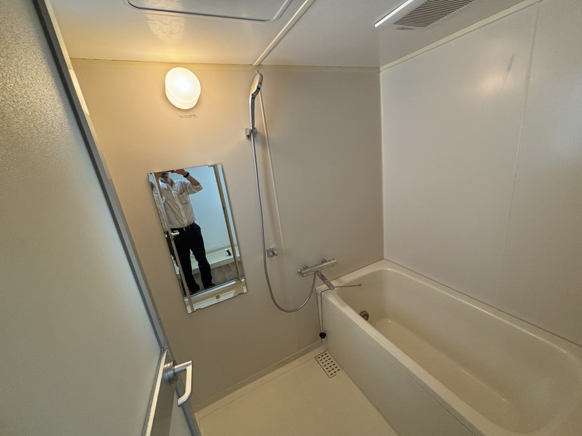 シャワールーム