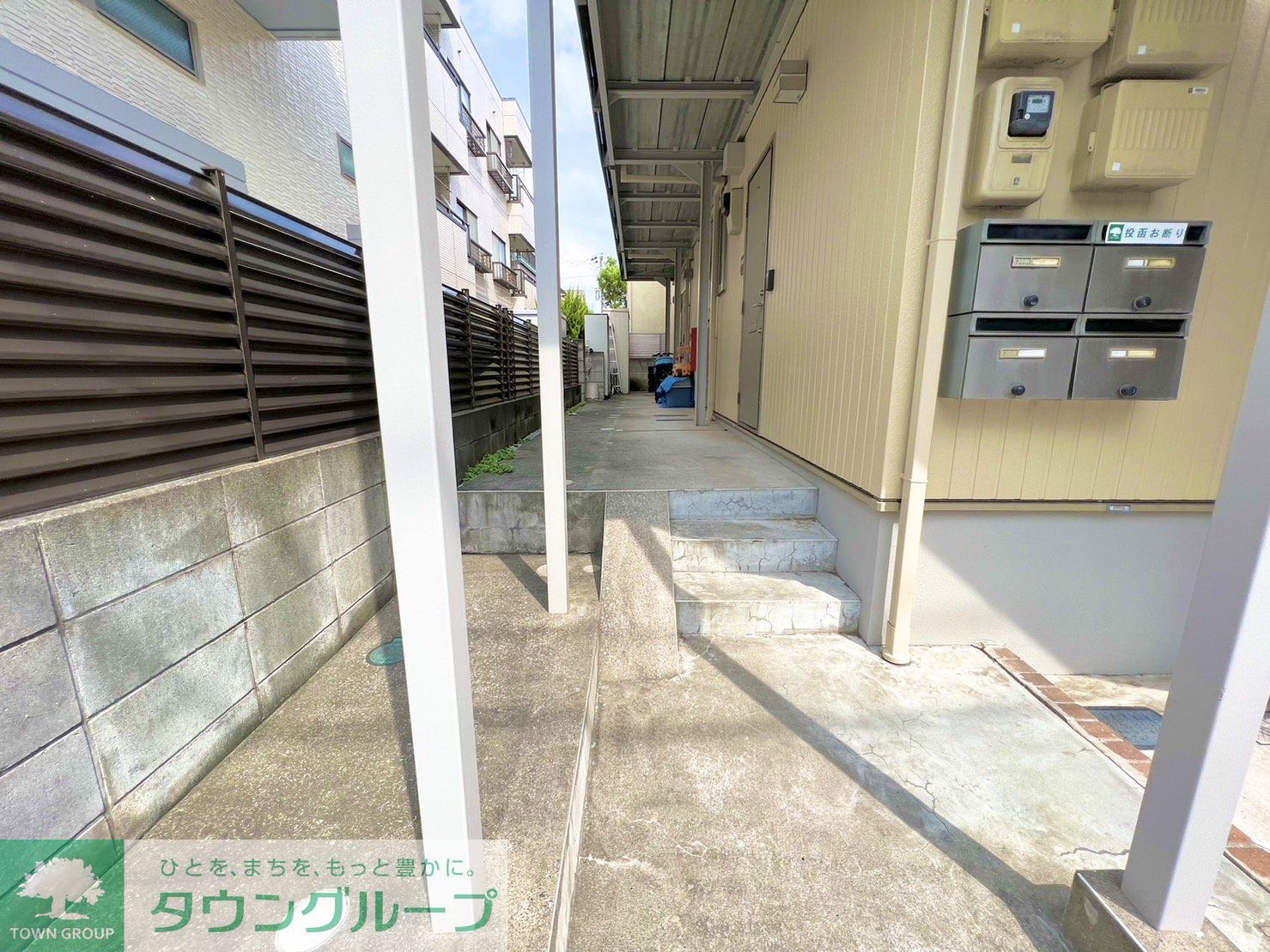 建物エントランス