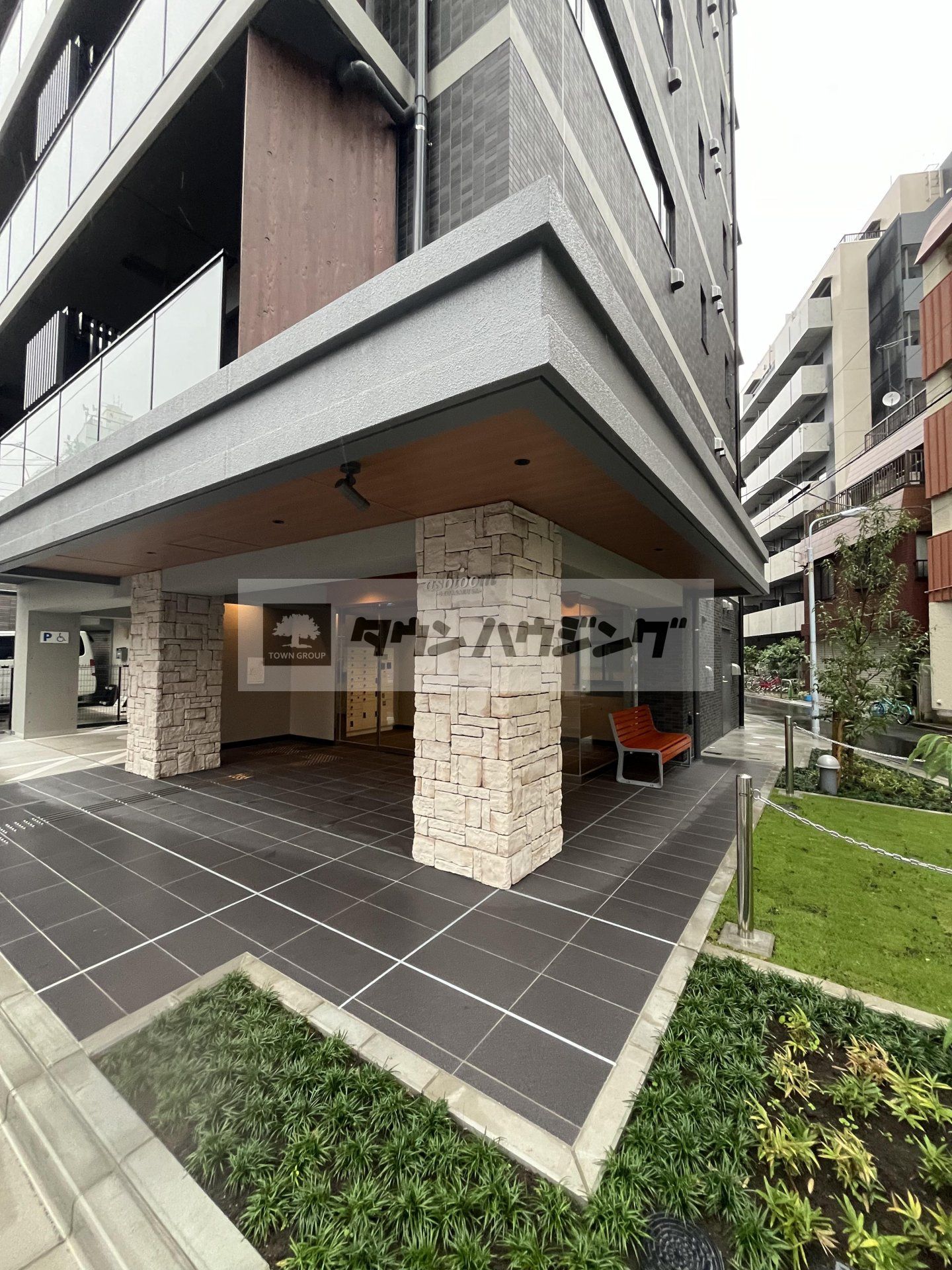 建物エントランス