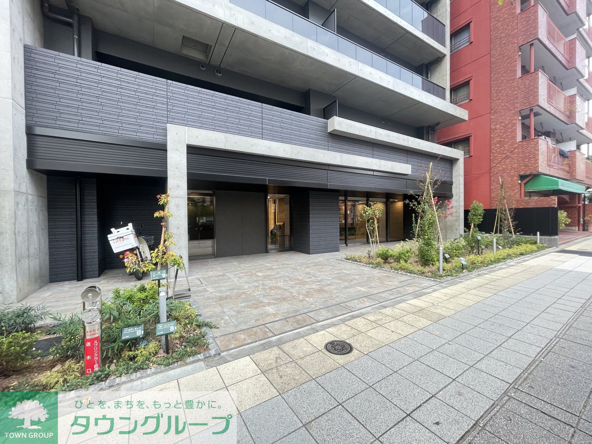 建物エントランス