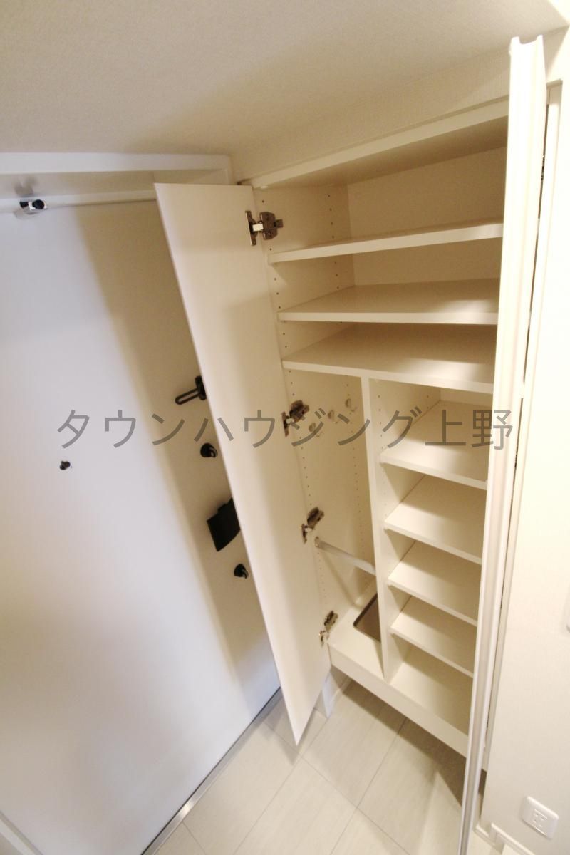 収納