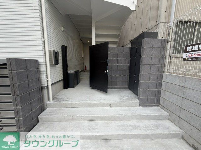 建物エントランス