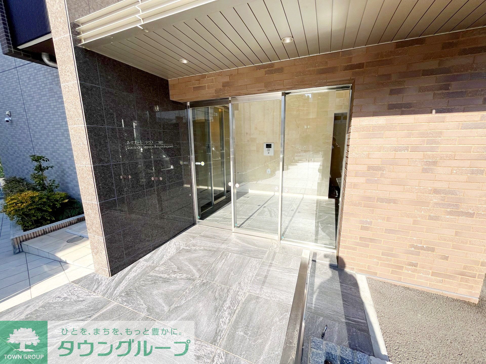 建物エントランス