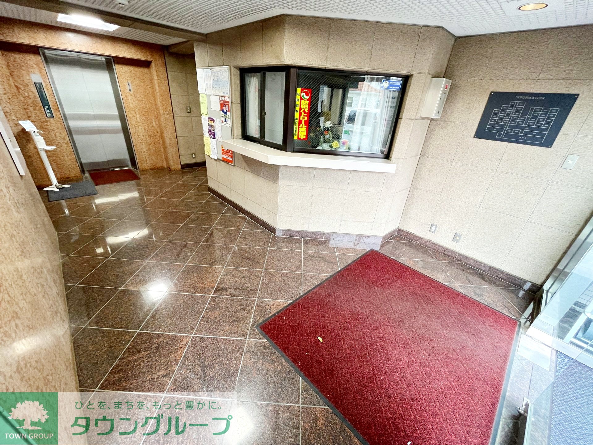 建物エントランス