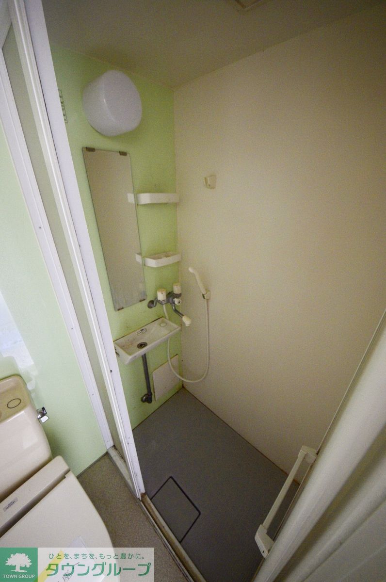 シャワールーム