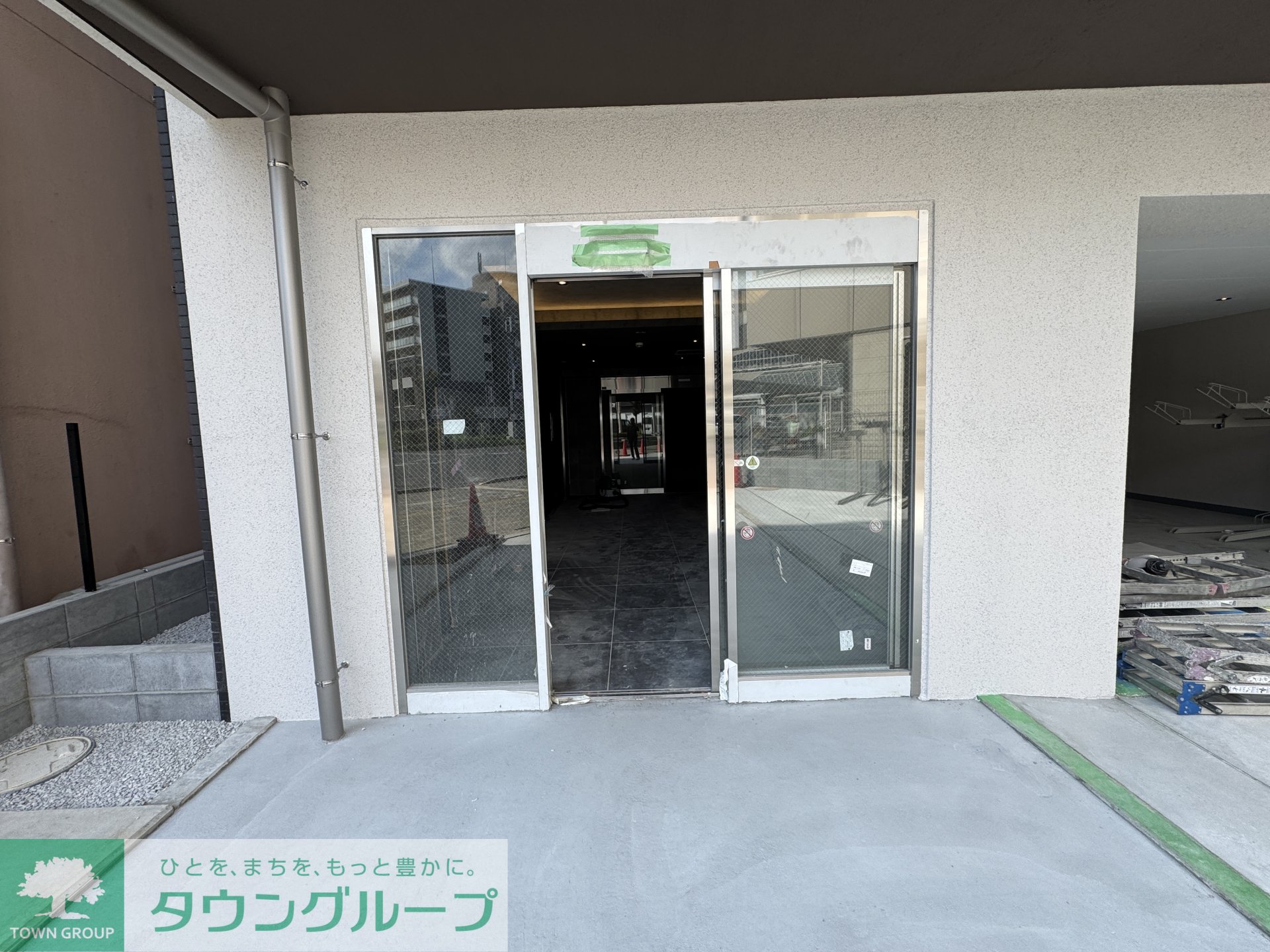 建物エントランス