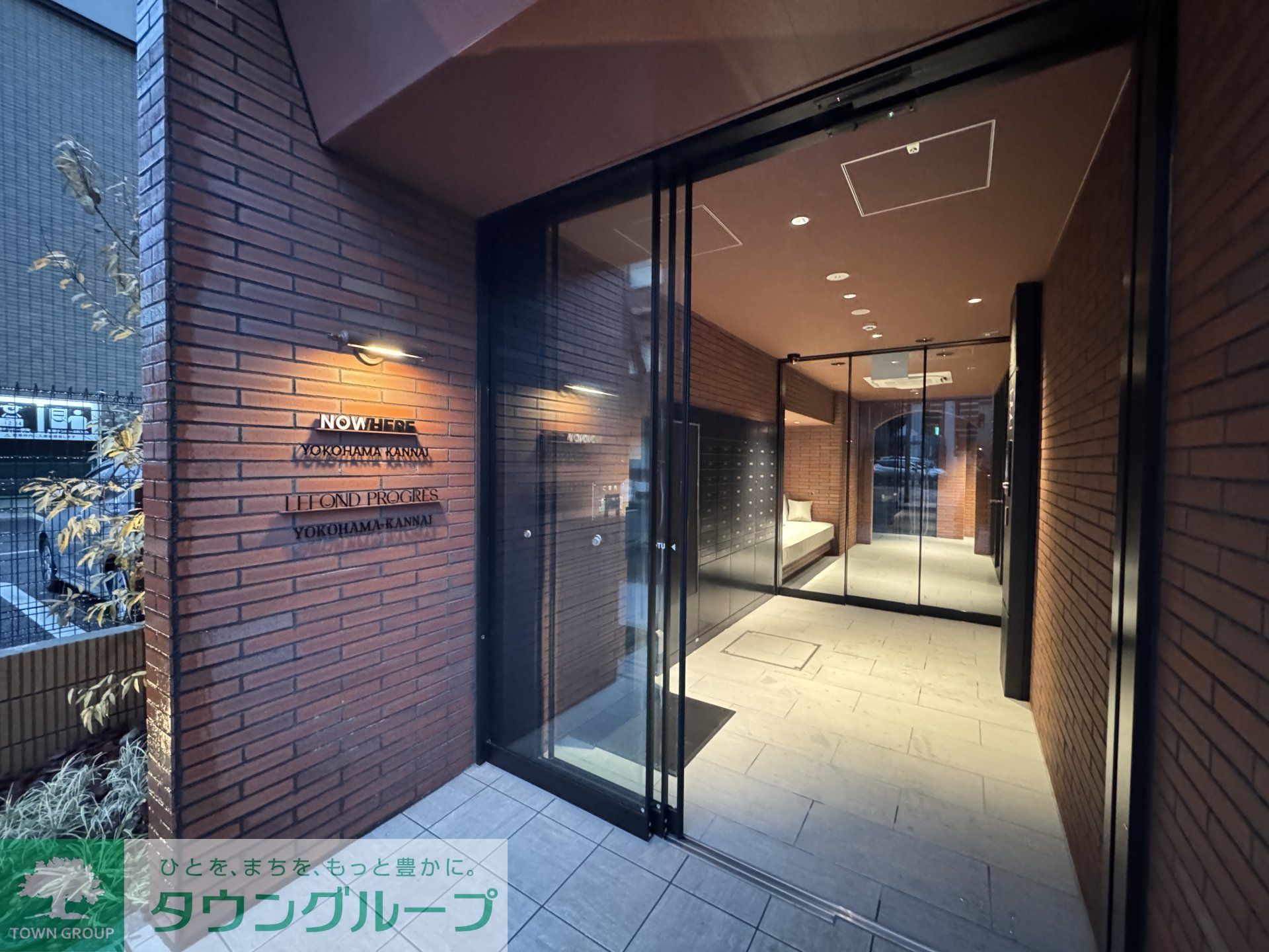 建物エントランス