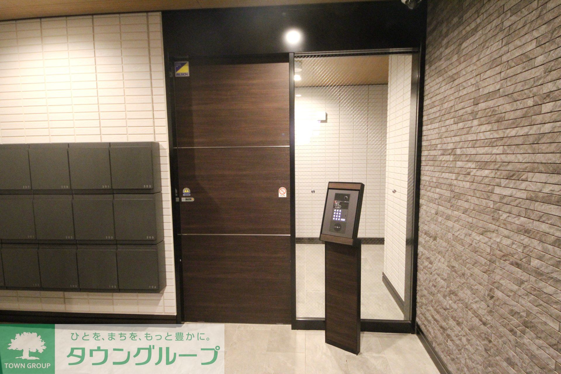 建物エントランス