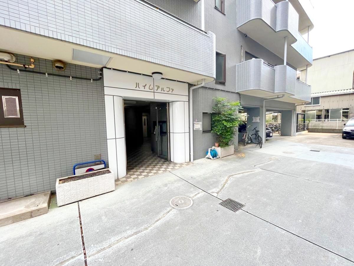 建物エントランス