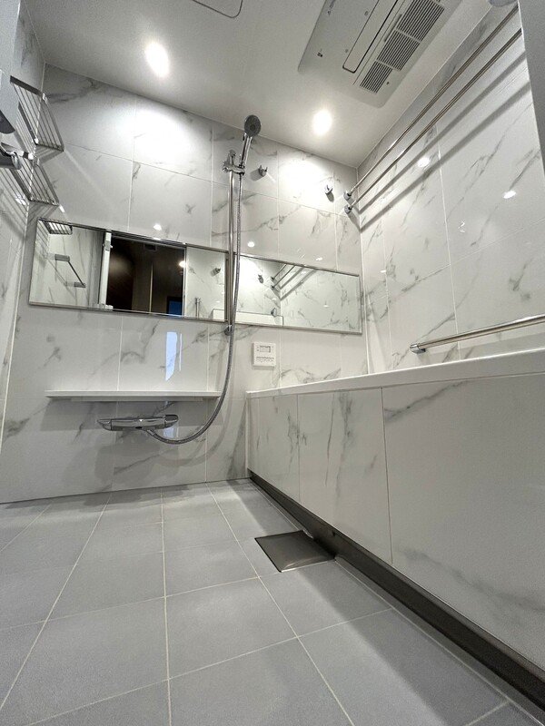 シャワールーム